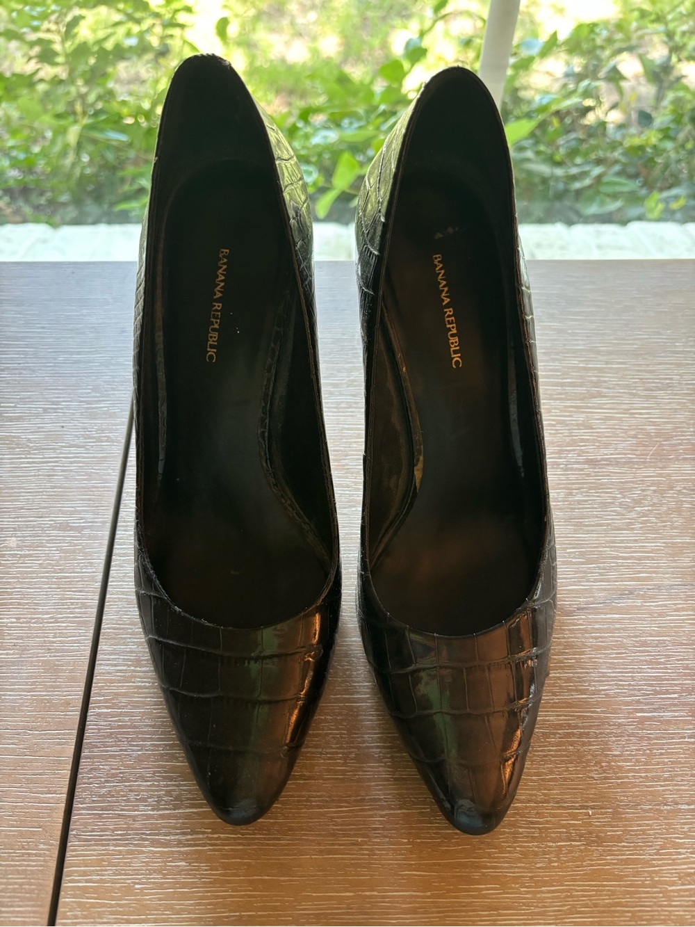 Banana Republic Black Croc-Embossed Pointed Toe Pumps